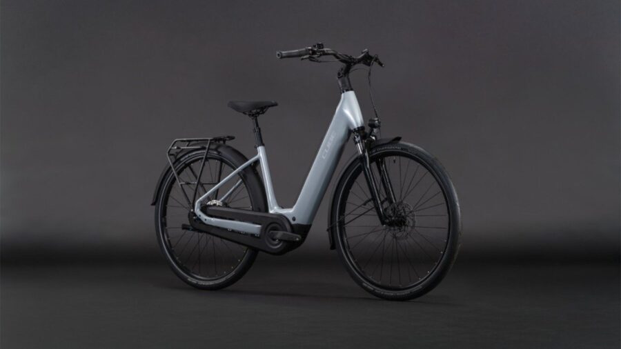 Cube SUPREME HYBRID COMFORT ONE 600 2026